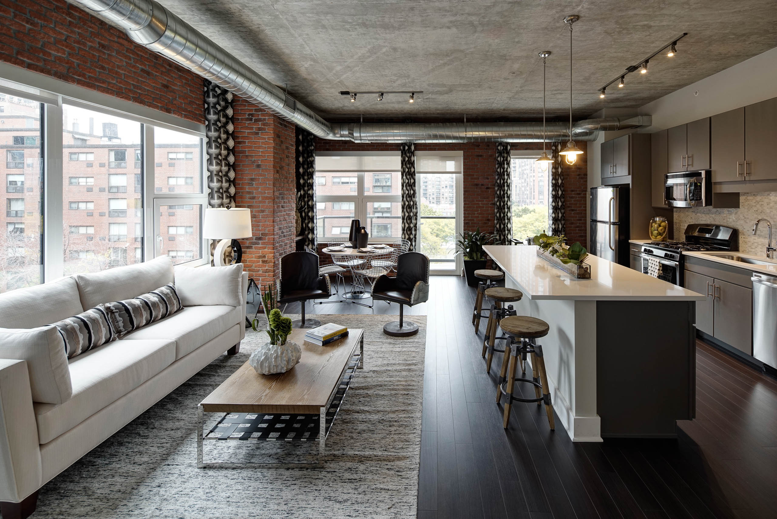 Chicago Loft Apartments AMLI Lofts